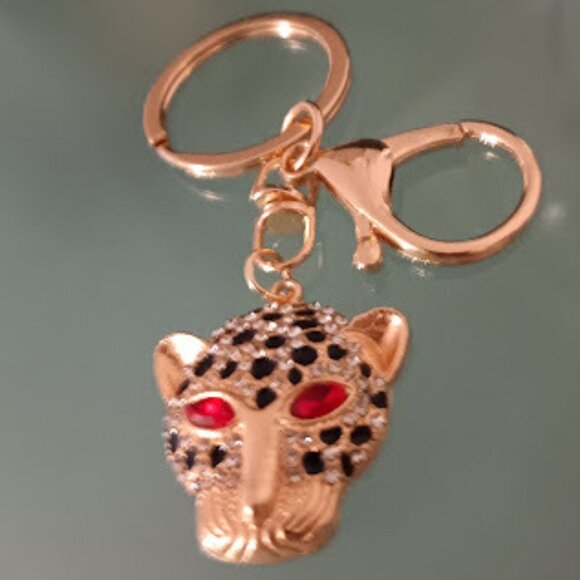 MINT Cheetah Gold Black Enamel Red & Clear Crystals Purse Charm Key Chain**NEW! - Picture 8 of 8